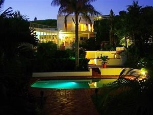 5 Bedroom House in Blythedale Beach