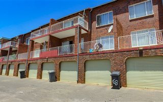2 Bedroom Townhouse in La Montagne