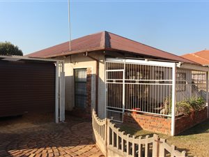 3 Bed House in Lindo Park