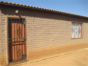 2 Bed House in Winterveldt