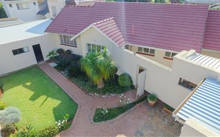 4 Bedroom House in Edenglen