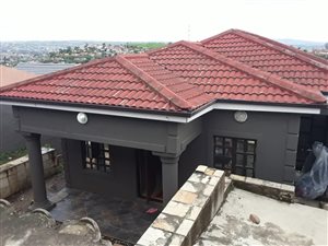 3 Bed House in Newlands East