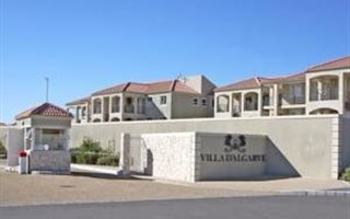 3 Bedroom Apartment in Costa Da Gama