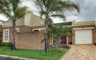 2 Bedroom House in D Urbanvale