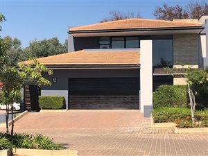 3 Bed House in Lombardy Estate