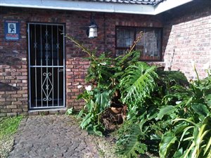 4 Bed House in Greenshields Park