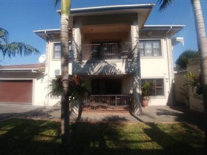4 Bed House in Umhlatuzana