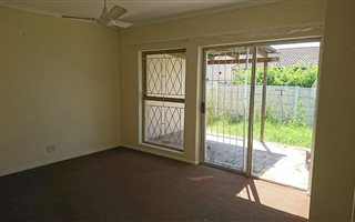 2 Bedroom House in Vredekloof