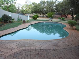 4.3 ha Farm in Kameeldrift West