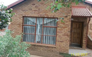 3 Bedroom House in Lethlabile