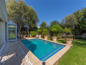 4 Bed House in Dainfern Golf Estate