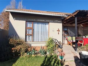 2 Bed Townhouse in Bayswater