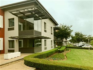 303 m² Commercial space in Greenstone Hill