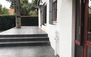 1 Bedroom Garden Cottage in Parkmore