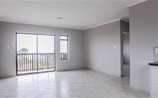 2 Bedroom Simplex in Kidds Beach