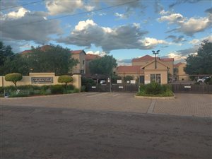 2 Bed Apartment in Pomona