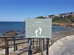 1662 m² Land available in Vlees Bay