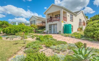 2 Bedroom House in Beachview