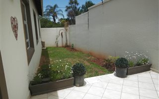 2 Bedroom Townhouse in Linden