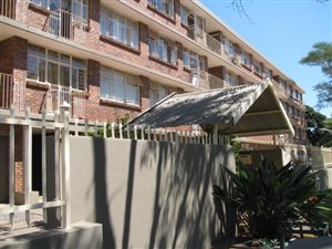 3 Bed Apartment in Sinoville
