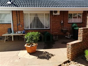 4 Bed House in Hillcrest