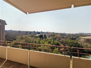 3 Bed Apartment in Lynnwood Glen