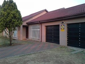 3 Bed House in Bonanne