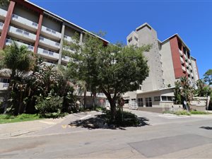 2 Bed Apartment in Universitas