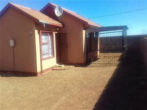 2 Bed House in Lakeside