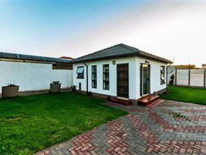 2 Bedroom House in Goudrand