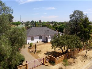 3 Bed House in Modder East