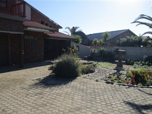 3 Bed House in Klein Brak River