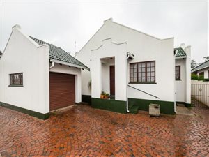 3 Bed Apartment in Krugersdorp Central