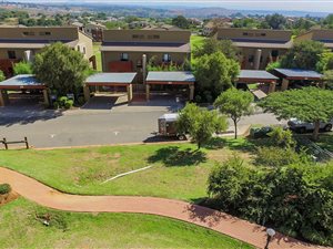 2 Bed Apartment in Jackal Creek Golf Estate