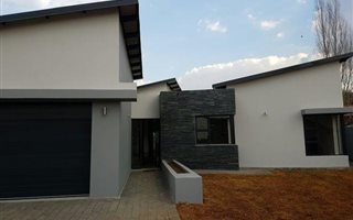 3 Bedroom House in Newmark Estate