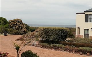 3 Bedroom House in Van Riebeeckstrand
