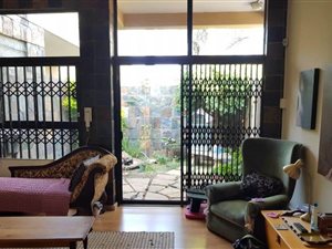 1 Bed Townhouse in Clubview