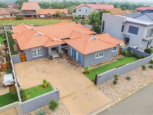 3 Bed House in Xanadu