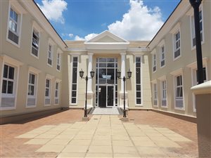 280 m² Office Space in Bryanston