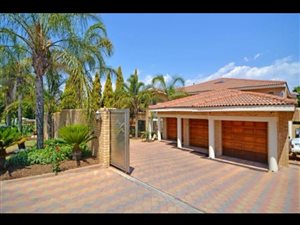 5 Bed House in Kyalami Estate