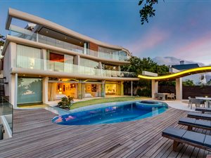 4 Bed House in Clifton