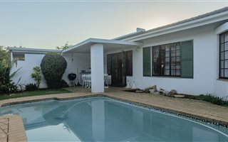 3 Bedroom Simplex in Glen Hills