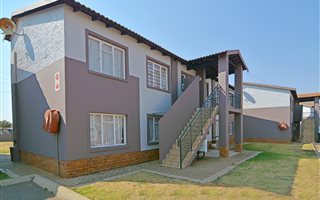 2 Bedroom Apartment in Protea Glen