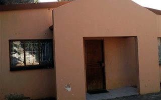 3 Bedroom Apartment in Oos-Einde