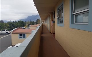 2 Bedroom Apartment in Pinelands