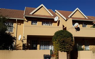 2 Bedroom Apartment in Radiokop