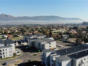 1 Bed Apartment in Paarl
