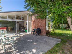 4 Bed House in Constantia