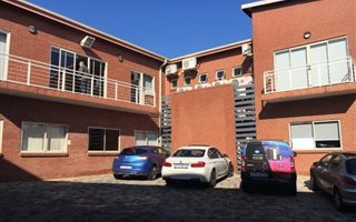 978 m² Commercial space in North Riding