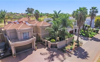 4 Bedroom House in Centurion Golf Estate